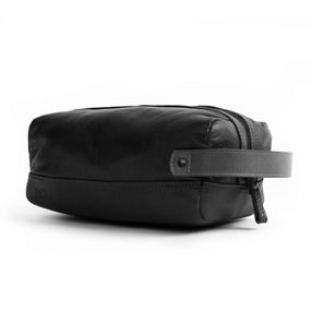 Necessaire Viagem de Couro Arpoador Preta