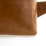 0096159152001---POCHETE-MASCULINA-DE-COURO-GRUMARI--CARAMELO--5-