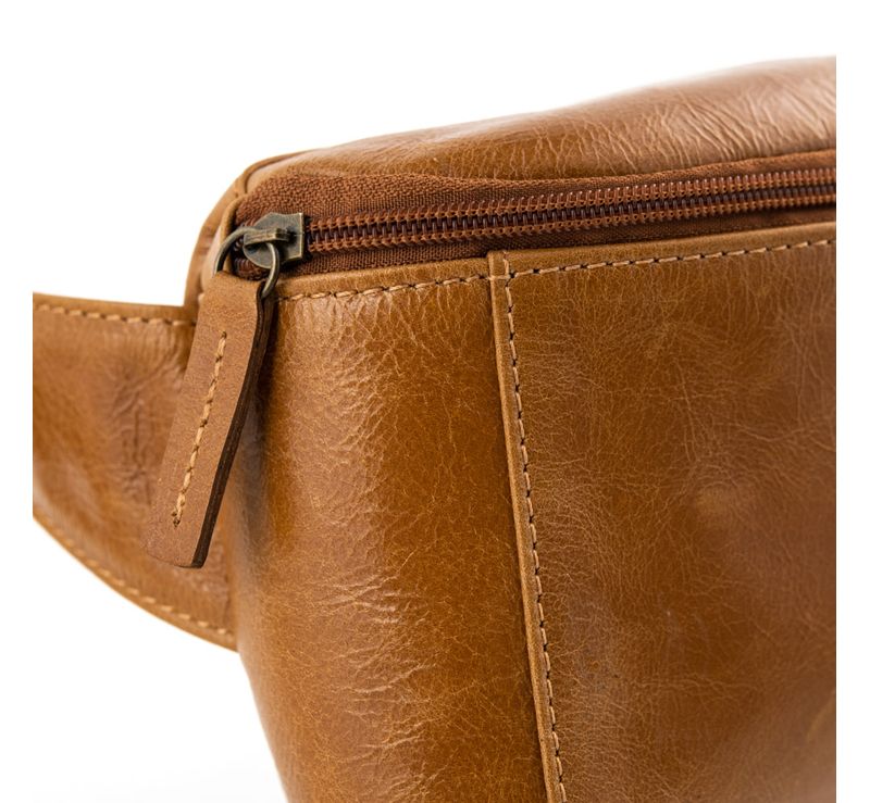 0096159152001---POCHETE-MASCULINA-DE-COURO-GRUMARI--CARAMELO--6-