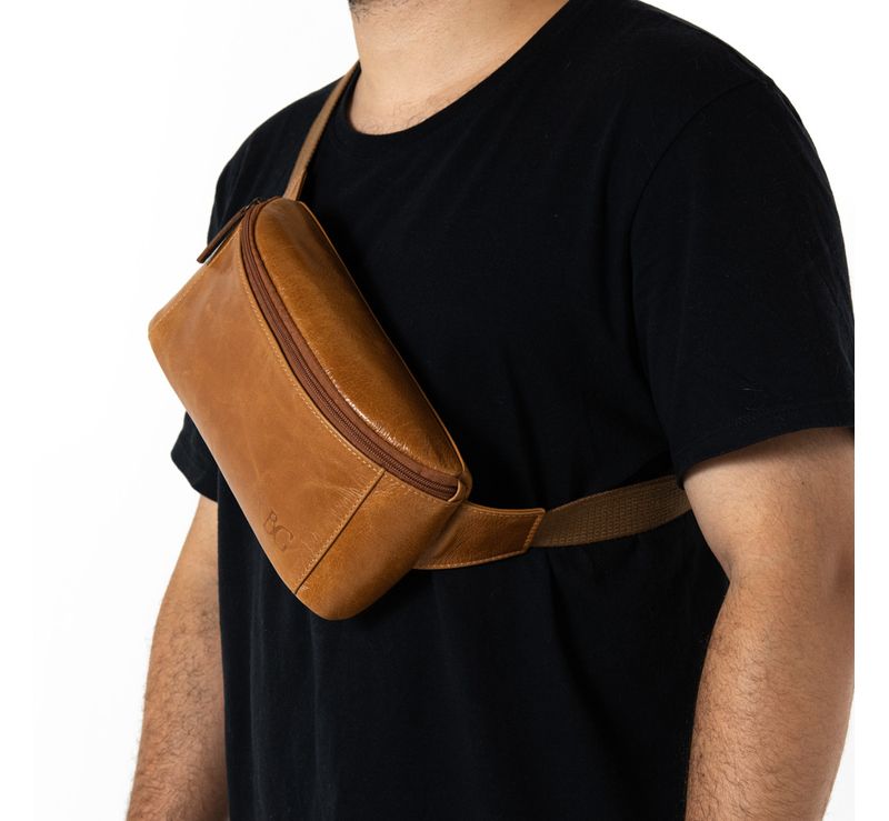 0096159152001---POCHETE-MASCULINA-DE-COURO-GRUMARI--CARAMELO--8-_H