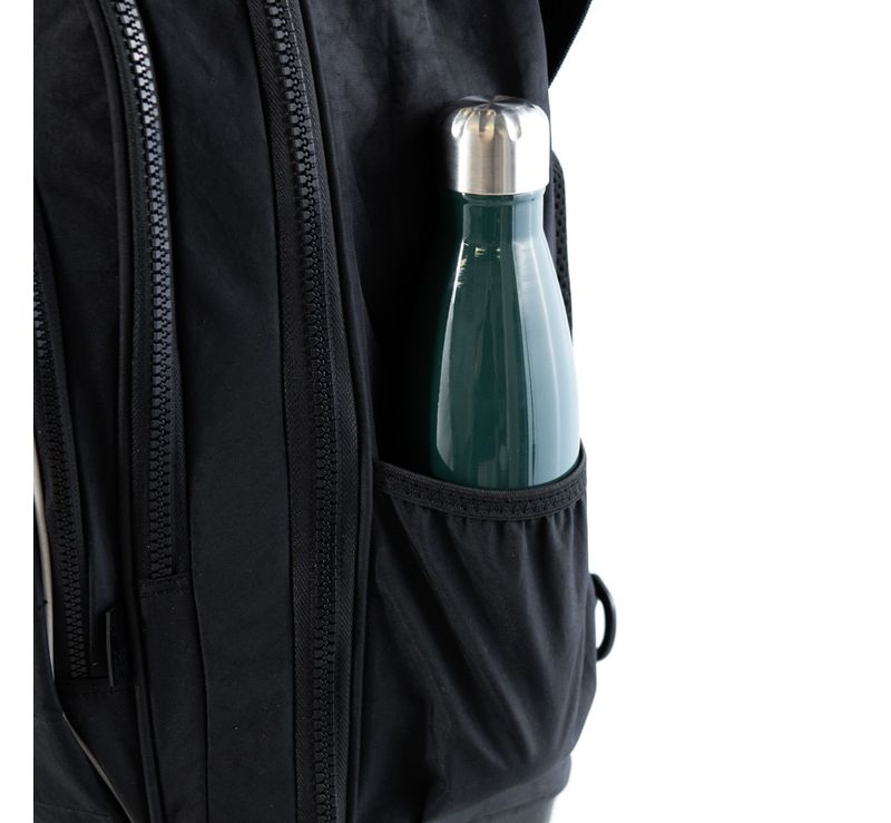 0226621458001---MOCHILA-MASCULINA-DE-4-RODINHAS-COLOR--BLOCK-II-23J-PRETO--11-