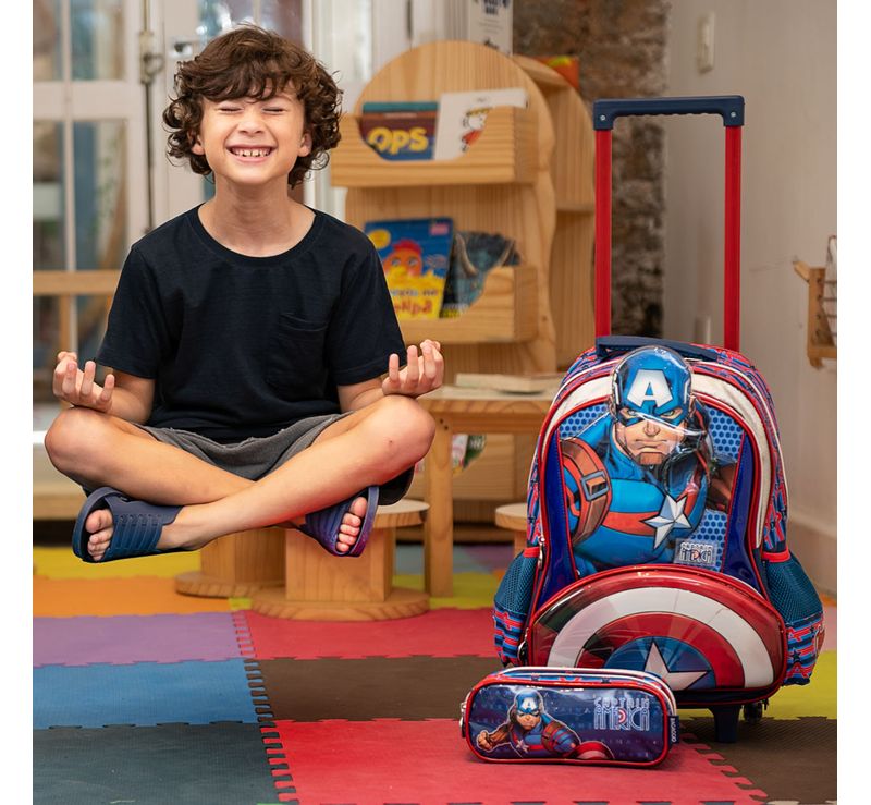 ESTOJO-ESCOLAR-MASCULINO-3-COMPARTIMENTOS-CAPITAO-AMERICA-PREMIUM-AZUL---0164133030001-MOCHILA-ESCOLAR-MASCULINA-DE-RODINHAS-CAPITAO-AMERICA-PREMIUM-AZUL---0225060030001_H