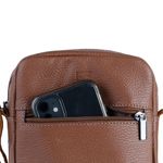 0181670152001---BOLSA-MASCULINA-DE-COURO-SHOULDER-GAVEA-CARAMELO--5-