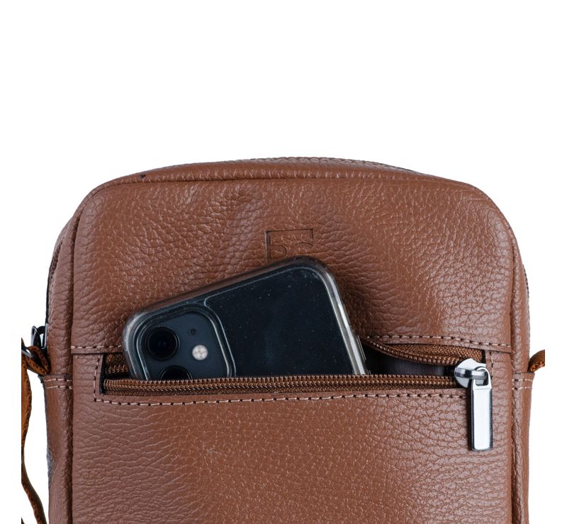 0181670152001---BOLSA-MASCULINA-DE-COURO-SHOULDER-GAVEA-CARAMELO--5-
