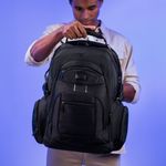 0220050458001---Mochila-Masculina-Grande-Executiva-Para-Notebook-Nepal-Preta_H