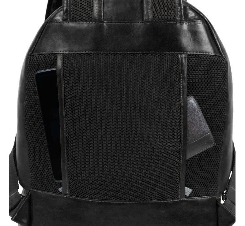 0226810458001---MOCHILA-MASCULINA-DE-COURO-IPANEMA--PRETO-U--10-