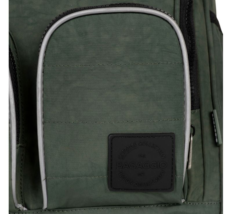 0226043626001---MOCHILA-COLOR-BLOCK-25J--VERDE-ESCURO-U--6-