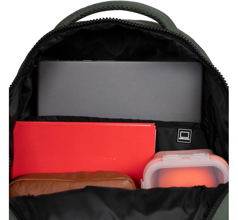 0226043626001---MOCHILA-COLOR-BLOCK-25J--VERDE-ESCURO-U--10-