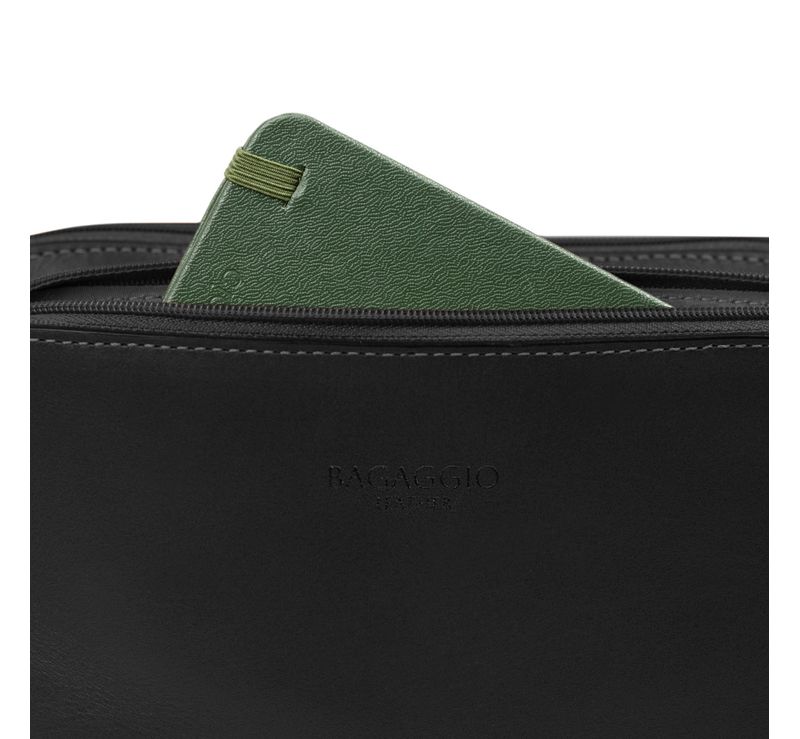 0280795458001---BOLSA-TIRACOLO-PREMIUM-COURO-SOFT-MEDIA--PRETO--10-