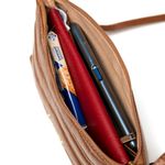 0280802152001---Bolsa-tiracolo-zig-zag-couro-matelasse-pequena-caramelo--5-