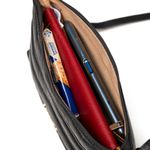 0280802458001---Bolsa-tiracolo-zig-zag-couro-matelasse-pequena-preta--5-