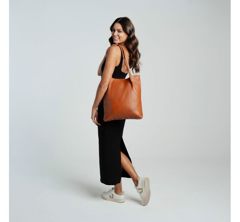 0280805152001---BOLSA-SHOPPING-BAG-BG-COURO-GRANDE--CARAMELO_H