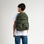 0226043626001---MOCHILA-COLOR-BLOCK-25J--VERDE-ESCURO-U_H--1-