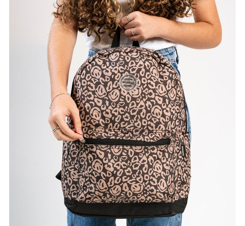 0226091346001---MOCHILA-BASICA-ONCA-SMILE-25J--BEGE_H--2-