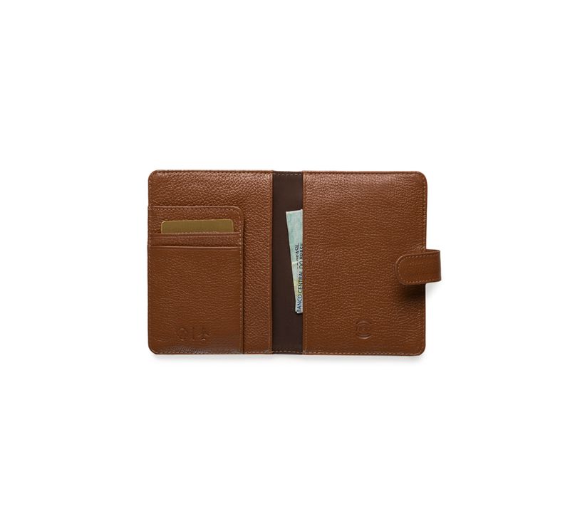 0160963152001---PORTA-PASSAPORTE-COURO-BASIC-PEQUENO-RFID--CARAMELO--4-