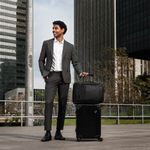 0220271458001---MOCHILA-NOTEBOOK-RESISTENTE-A-AGUA-ADVANCED-GDE-21Y--PRETO-0018670458003---MALA-DE-BORDO-10KG-POLICARBONATO-4-RODAS-KYOTO-II--PRETA_H.jpg