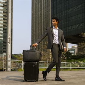 Mochila Masculina Executiva para Notebook Resistente à Agua Advanced Grande Preta