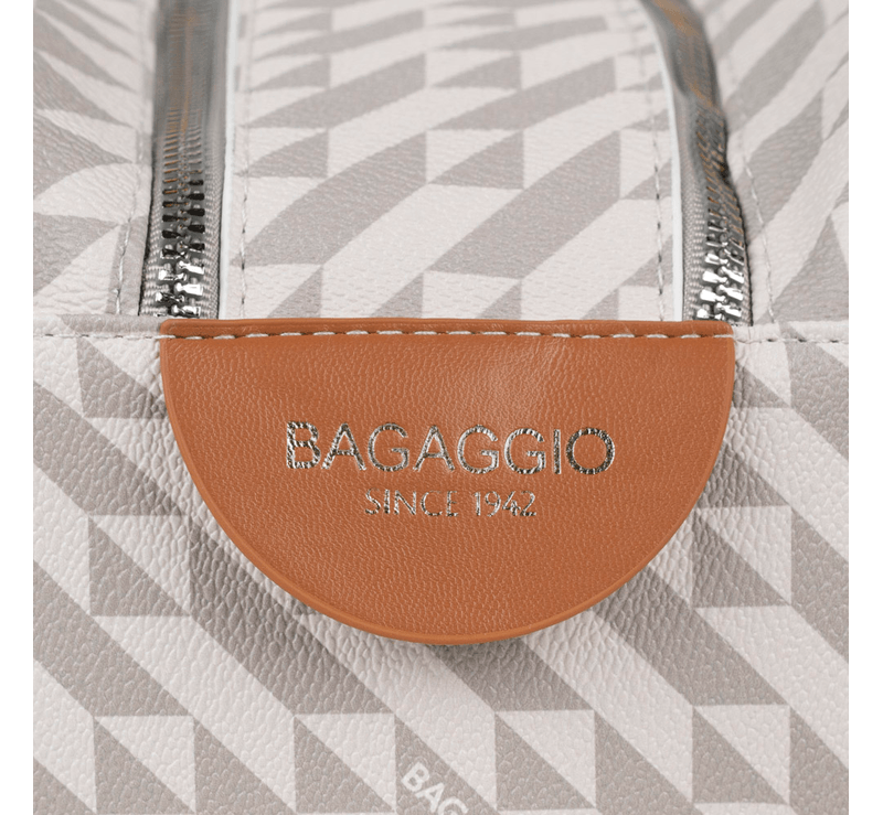 0146505071001---NECESSAIRE-MAXI-MONOGRAMA-BG--BEGE--5-.png