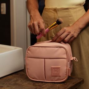 Bolsa Transversal Feminina Pequena Esportiva Puff Rosa Claro