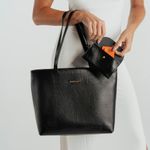 0280798458001---BOLSA-TOTE-COURO-BASIC-GRANDE-PRETO_H--2-