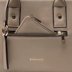 0280808236001---BOLSA-DE-MAO-SAFFIANO--FENDI--6-.JPG