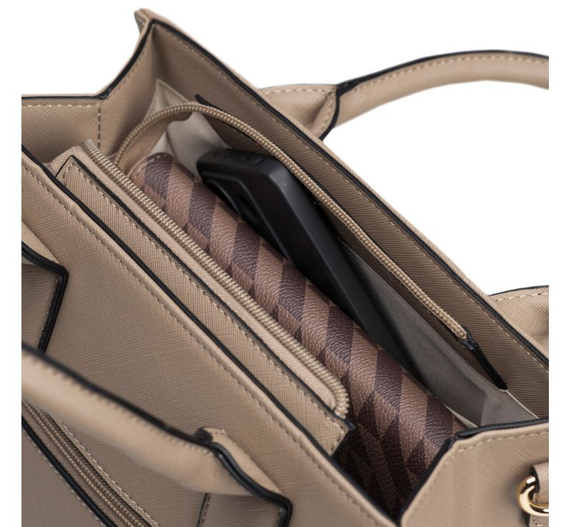0280808236001---BOLSA-DE-MAO-SAFFIANO--FENDI--8-.JPG
