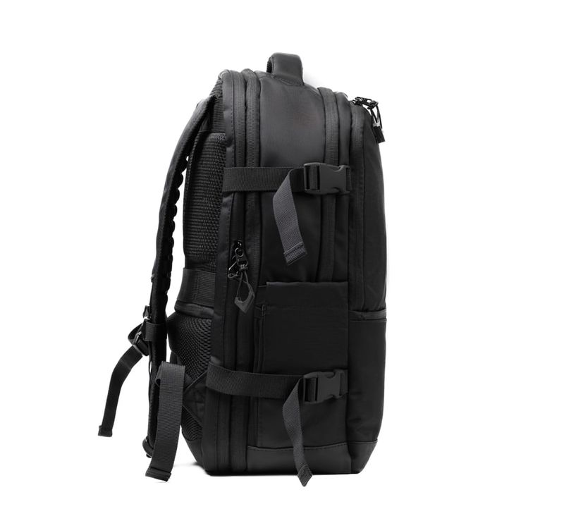 0239383458001---MOCHILA-EXECUTIVA-MASCULINA-ROAD--PRETO-U--4-.JPG