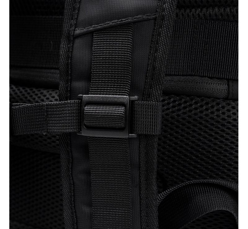 0239383458001---MOCHILA-EXECUTIVA-MASCULINA-ROAD--PRETO-U--8-.JPG