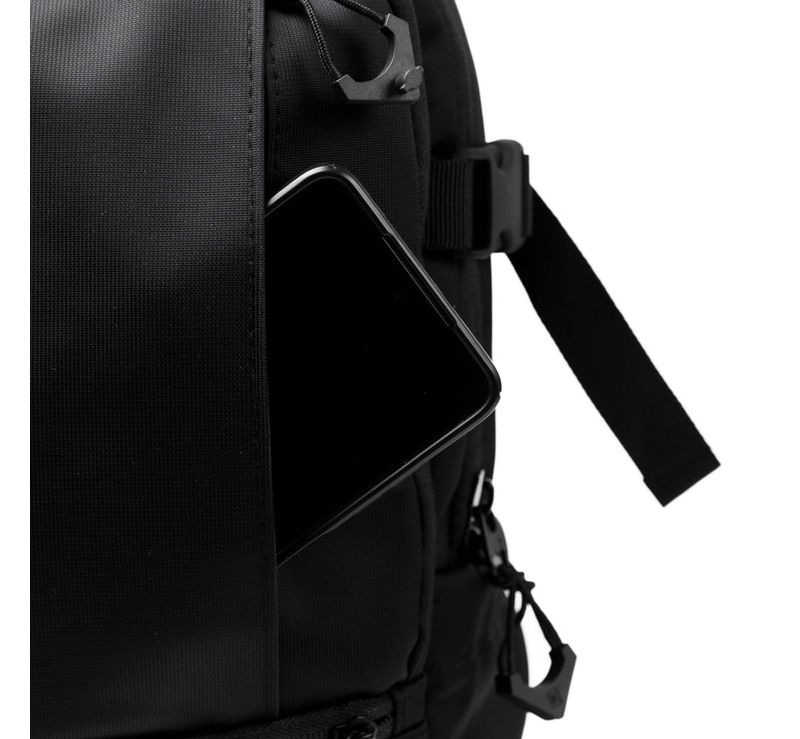 0239383458001---MOCHILA-EXECUTIVA-MASCULINA-ROAD--PRETO-U--12-.JPG