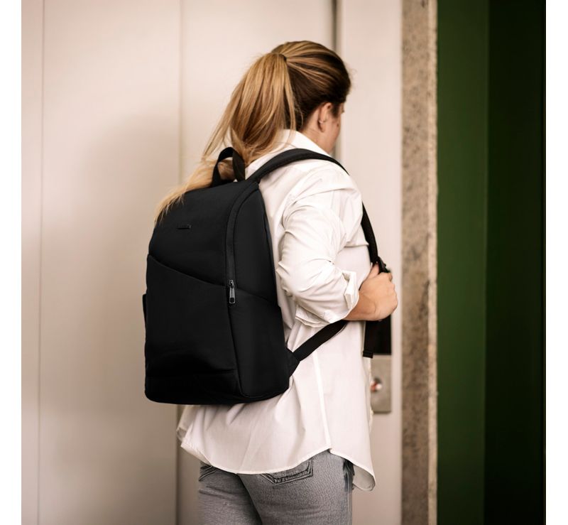 0226712458001 - MOCHILA FEMININA EXECUTIVA PEQUENA PARA NOTEBOOK ELEGANCE  PRETA_H.JPG