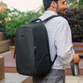 Mochila Masculina Para Notebook Antifurto Metropolitan Preta