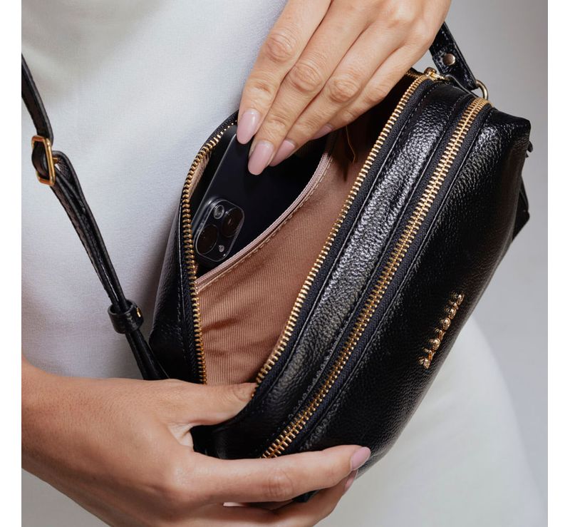 0280800458001---BOLSA-TIRACOLO-LISA-COURO-BASIC-PEQUENA--PRETO-U_H--3-