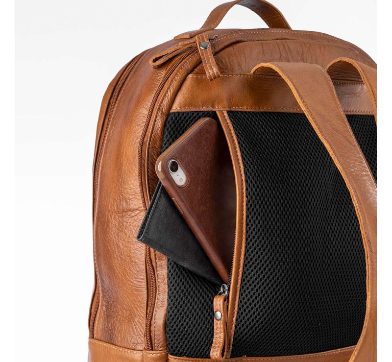 Mochila-Masculina-de-Couro-para-Notebook-Arpoador-Caramelo0232906152001--6-
