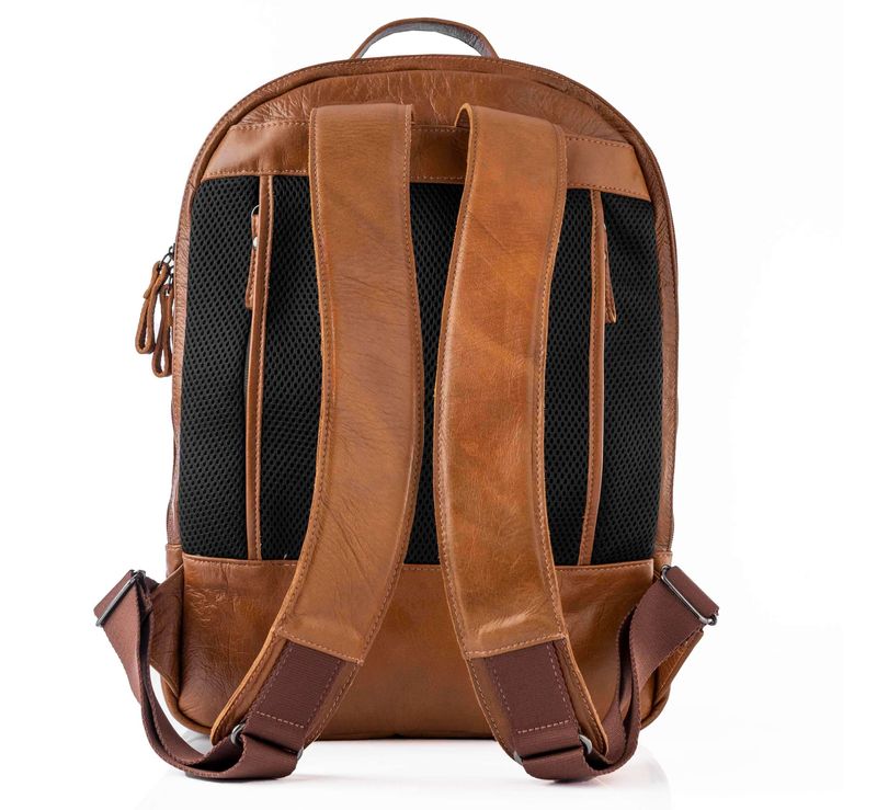 Mochila-Masculina-de-Couro-para-Notebook-Arpoador-Caramelo0232906152001--2-