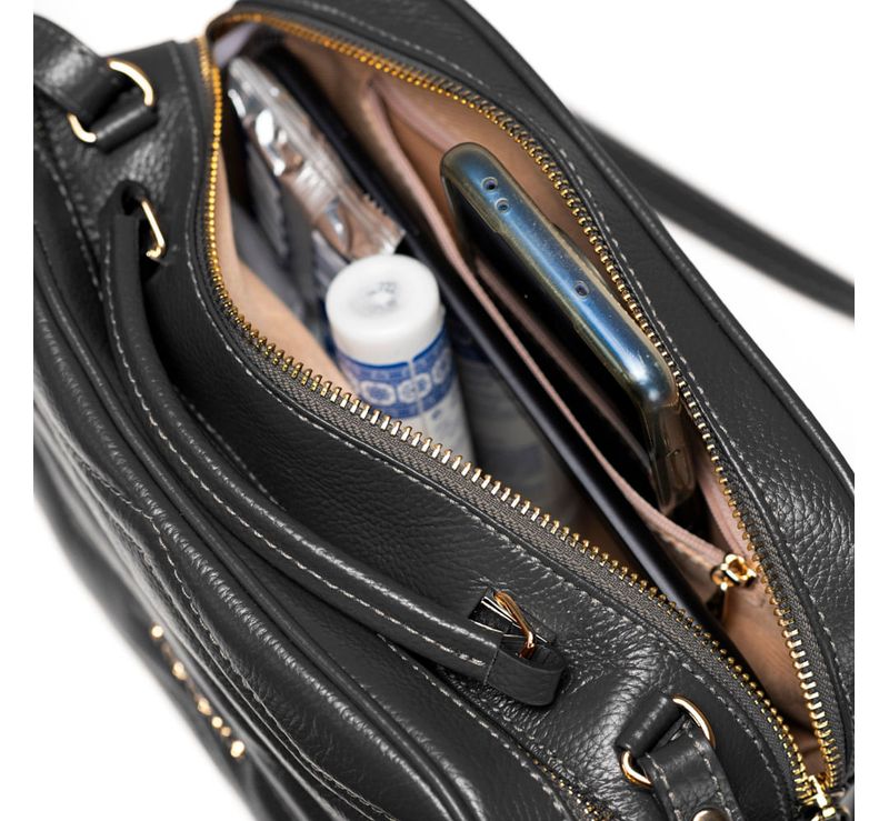 0280801458001---Bolsa-tiracolo-zig-zag-couro-matelasse-media-preta--5-