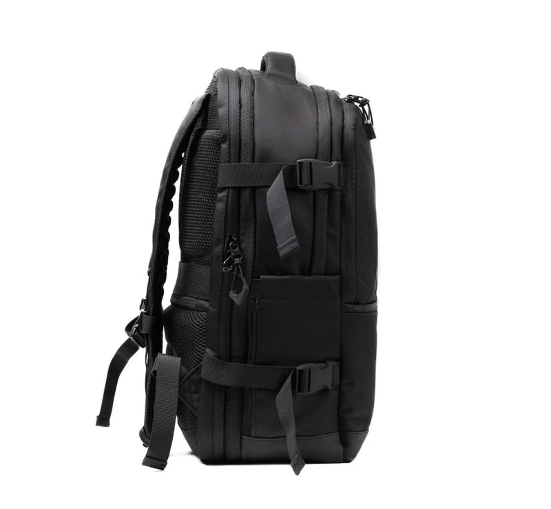 0239383458001---MOCHILA-EXECUTIVA-MASCULINA-ROAD--PRETO-U--4-.JPG
