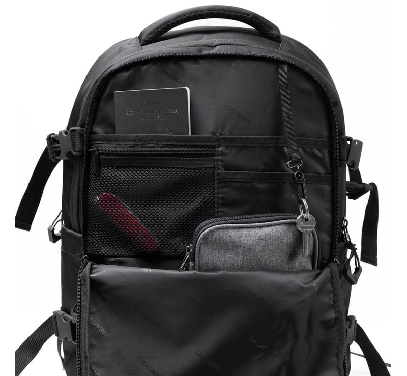 0239383458001---MOCHILA-EXECUTIVA-MASCULINA-ROAD--PRETO-U--13-.JPG