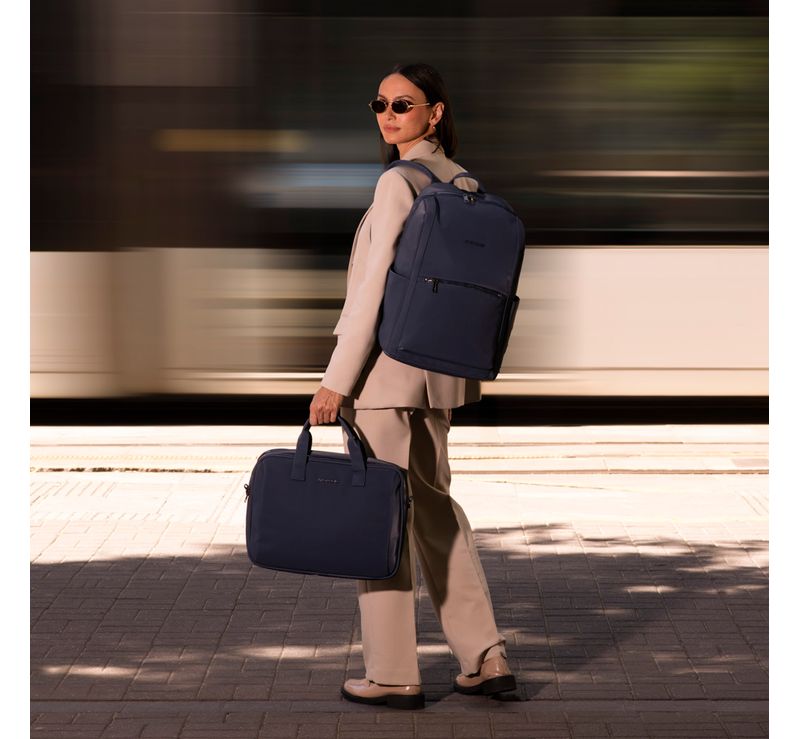 0231433038001 0021799038001 - MOCHILA DE VIAGEM FEMININA EXECUTIVA GRANDE PARA NOTEBOOK E PASTA FEMININA GRANDE EXECUTIVA PARA NOTEBOOK DONNA  AZUL MARINHO_H.JPG