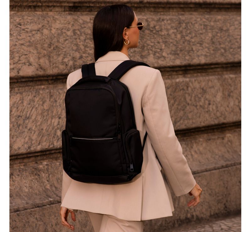 0226714458001---MOCHILA-FEMININA-GRANDE-EXECUTIVA-ROYALE--PRETA_H.JPG