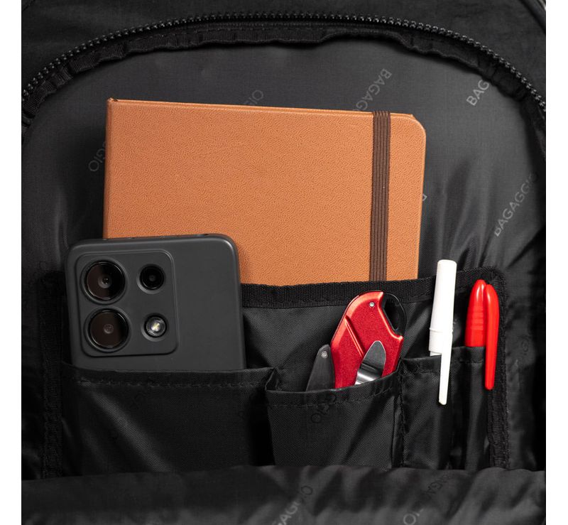 0226043458001---MOCHILA-COLOR-BLOCK-25J--PRETO-U--9-
